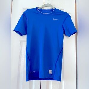 Nike Men’s size small pro fit dry fit blue sports shirt